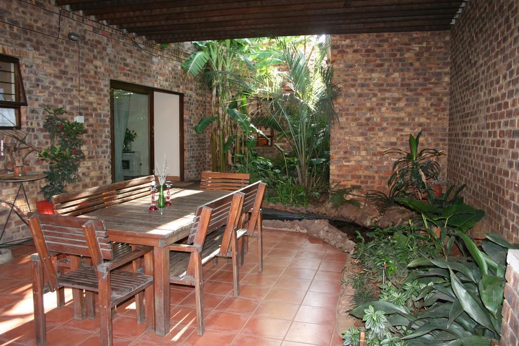 Aero Lodge Guest House มิดเดิลเบิร์ก ภายนอก รูปภาพ