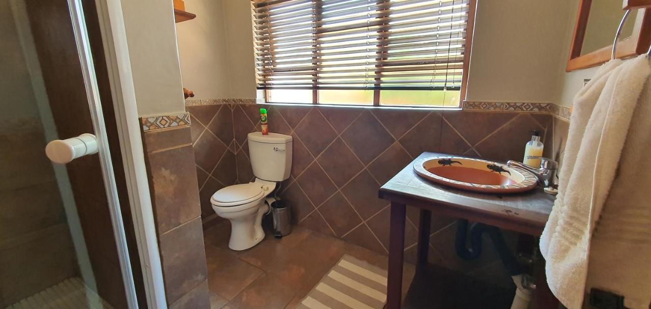 Aero Lodge Guest House มิดเดิลเบิร์ก ภายนอก รูปภาพ